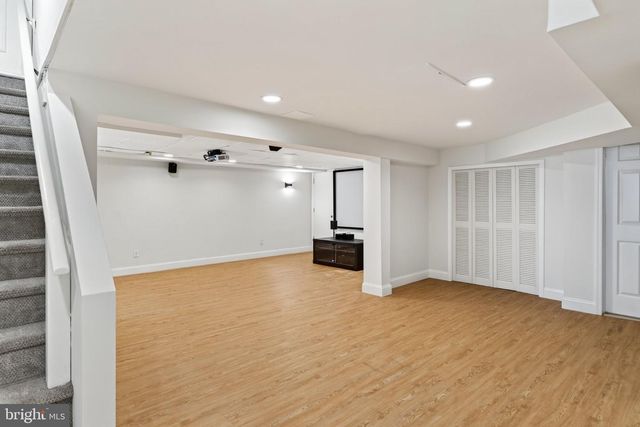 4 DENFORD DR, Newtown Square, PA 19073