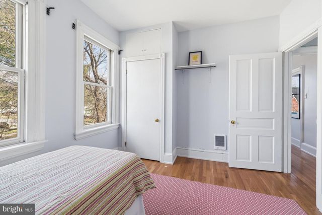 5 PARK AVE, Oreland, PA 19075