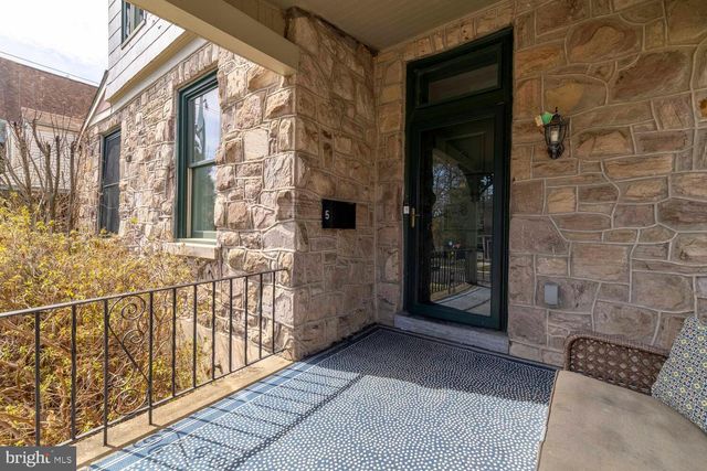 5 PARK AVE, Oreland, PA 19075