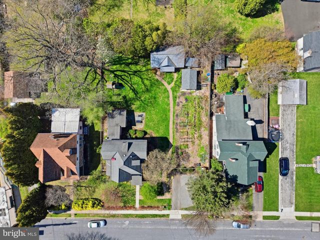 5 PARK AVE, Oreland, PA 19075