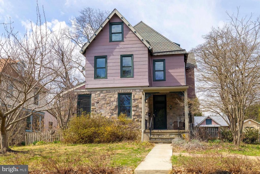 5 PARK AVE, Oreland, PA 19075