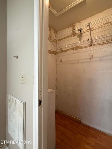 310 Hollifield Drive, Jacksboro, TN 37757