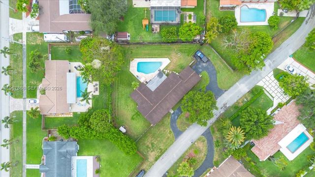 9750 SW 143rd Dr, Miami, FL 33176