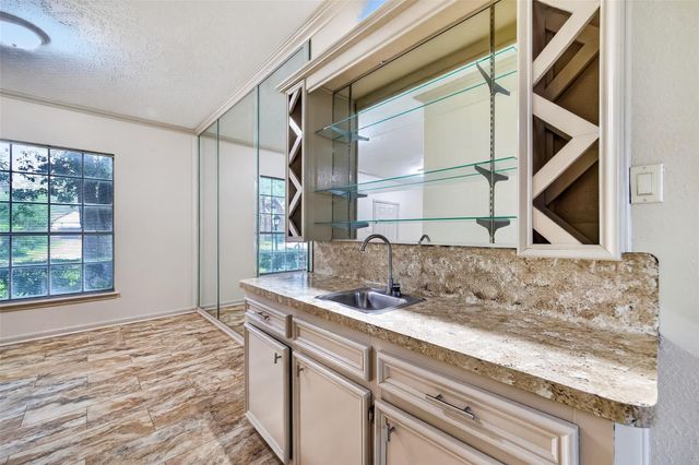 11818 Snowberry Drive, Cypress, TX 77429