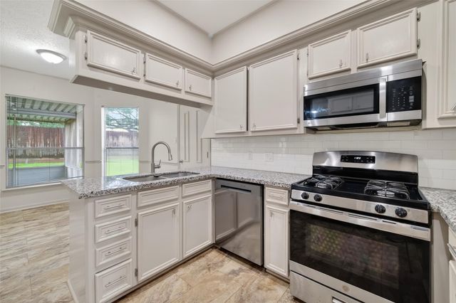 11818 Snowberry Drive, Cypress, TX 77429