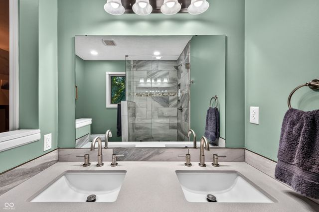 8206 Liberty, Mooresville, IN 46158
