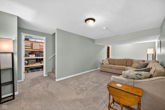 8206 Liberty, Mooresville, IN 46158