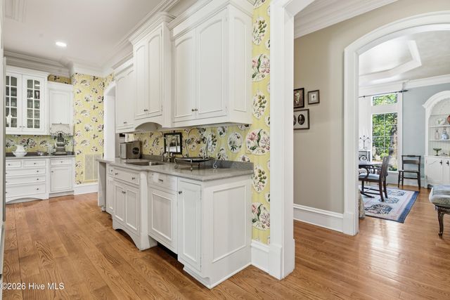 1128 Longleaf Drive, Fayetteville, NC 28305