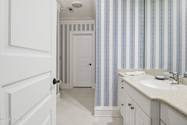 1128 Longleaf Drive, Fayetteville, NC 28305