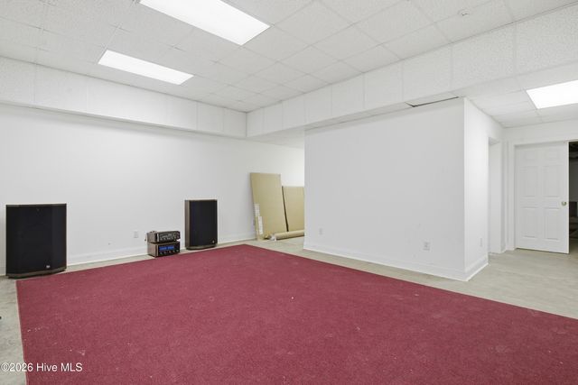 1128 Longleaf Drive, Fayetteville, NC 28305