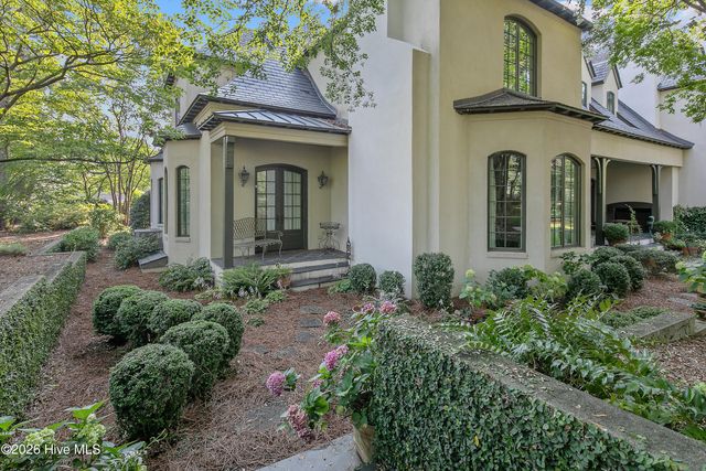 1128 Longleaf Drive, Fayetteville, NC 28305
