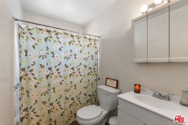 1021 W Sierra Madre Avenue 4, Azusa, CA 91702