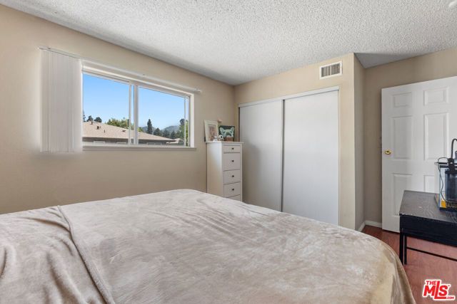 1021 W Sierra Madre Avenue 4, Azusa, CA 91702