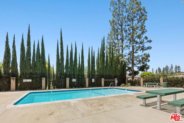 1021 W Sierra Madre Avenue 4, Azusa, CA 91702