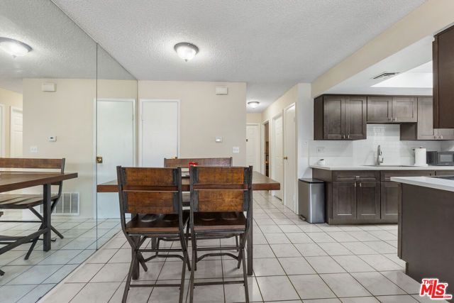 1021 W Sierra Madre Avenue 4, Azusa, CA 91702
