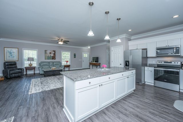 326 Turner Lane, Round O, SC 29474