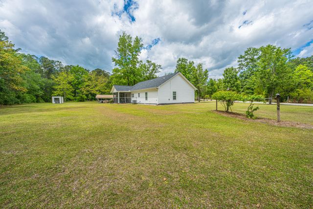 326 Turner Lane, Round O, SC 29474