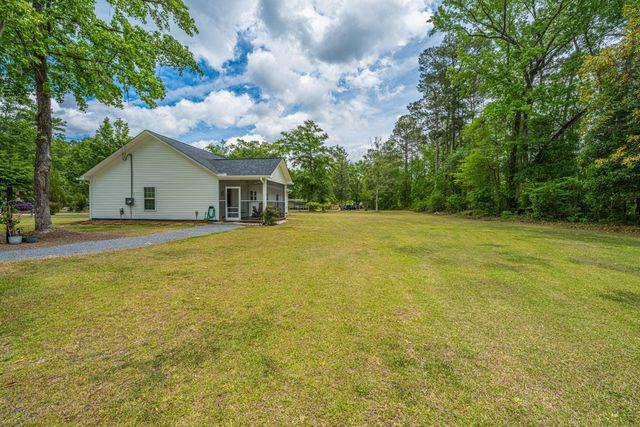 326 Turner Lane, Round O, SC 29474