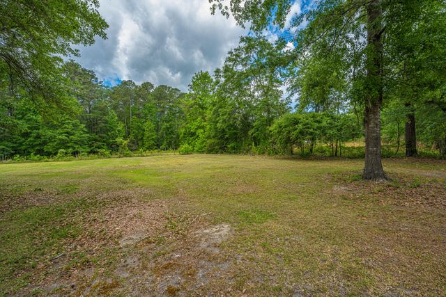 326 Turner Lane, Round O, SC 29474