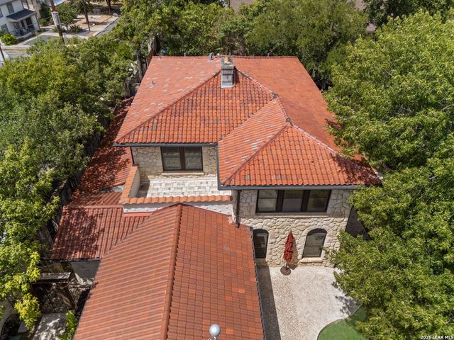 103 PARK HILL DR, San Antonio, TX 78212