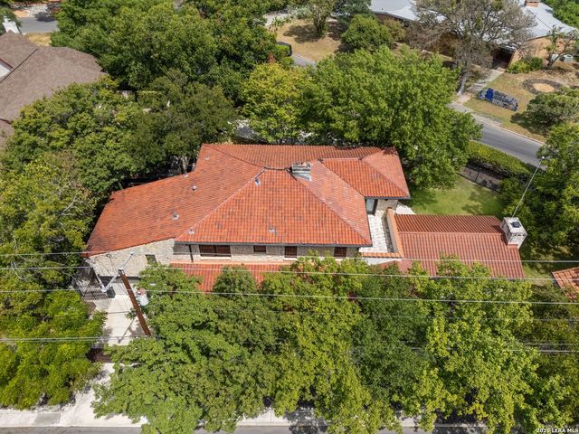 103 PARK HILL DR, San Antonio, TX 78212