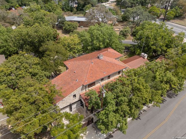 103 PARK HILL DR, San Antonio, TX 78212