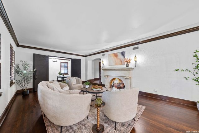 103 PARK HILL DR, San Antonio, TX 78212