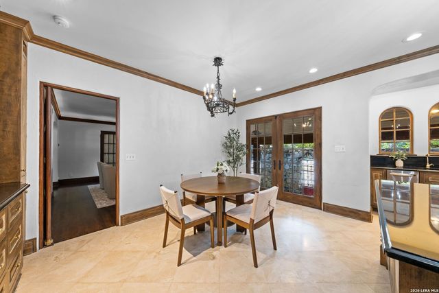 103 PARK HILL DR, San Antonio, TX 78212