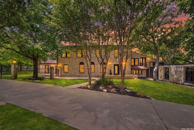 103 PARK HILL DR, San Antonio, TX 78212
