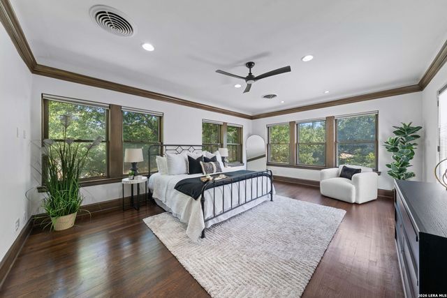 103 PARK HILL DR, San Antonio, TX 78212