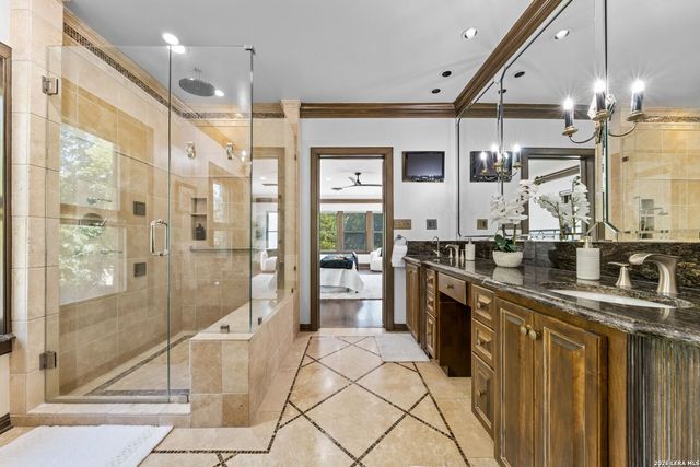 103 PARK HILL DR, San Antonio, TX 78212