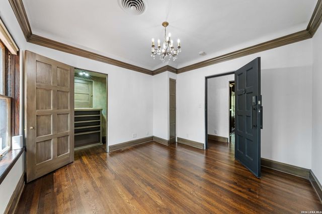 103 PARK HILL DR, San Antonio, TX 78212
