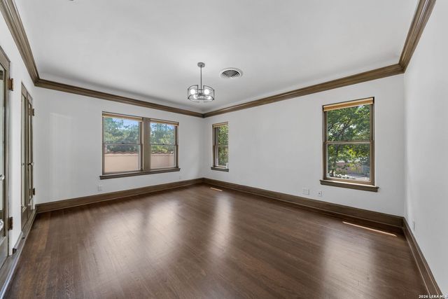 103 PARK HILL DR, San Antonio, TX 78212
