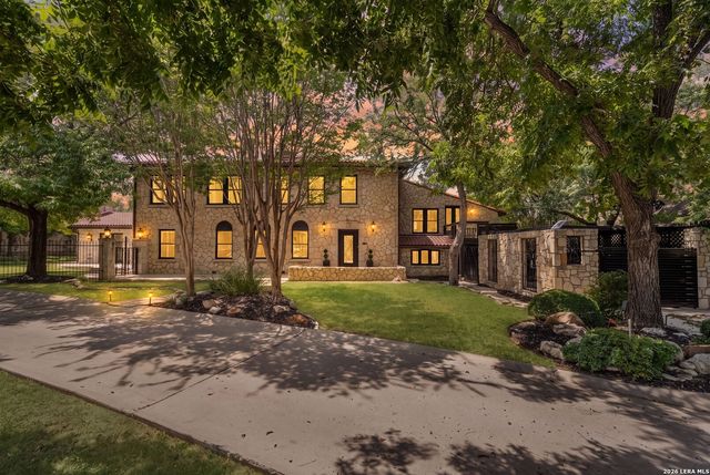 103 PARK HILL DR, San Antonio, TX 78212