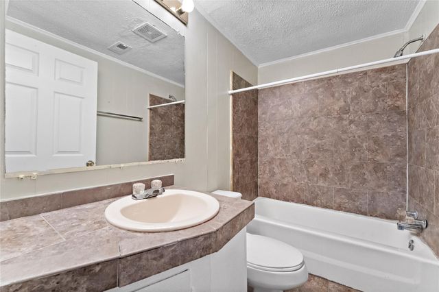 1231 23rd Street N, Texas City, TX 77590