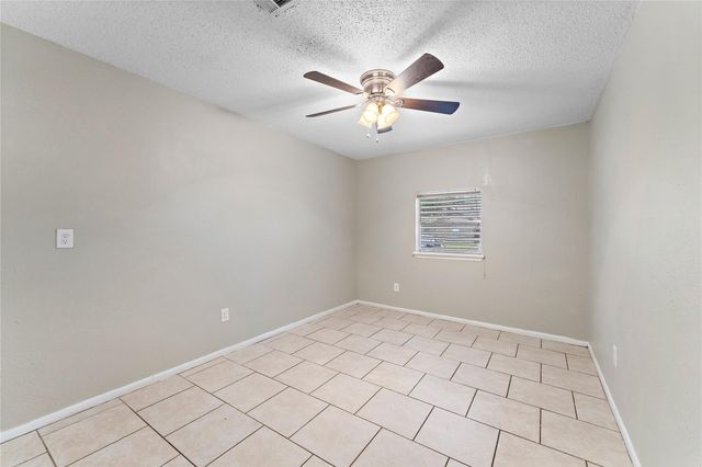 1231 23rd Street N, Texas City, TX 77590