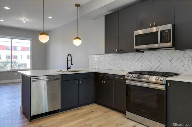 4925 W 10th Avenue 113, Denver, CO 80204