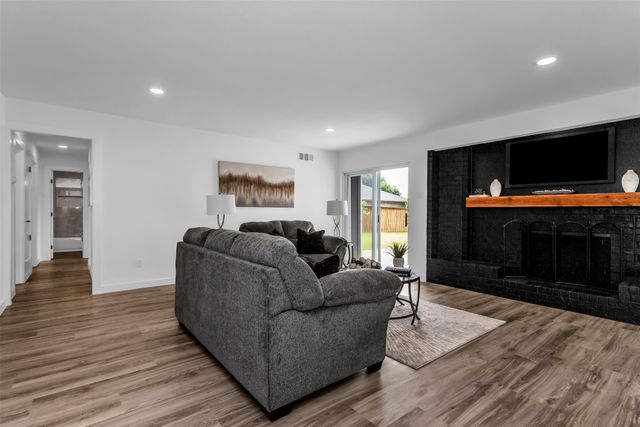 2112 Cornell Drive, Richardson, TX 75081