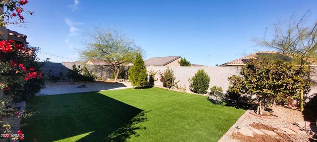 518 W BLACK HAWK Place, Casa Grande, AZ 85122