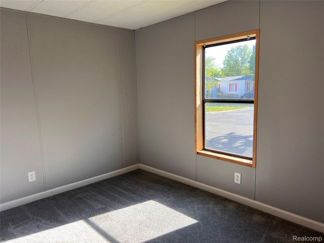 351 Squirrel 114, Auburn Hills, MI 48326