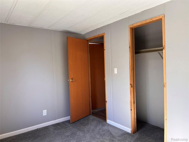 351 Squirrel 114, Auburn Hills, MI 48326
