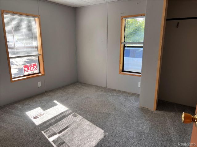351 Squirrel 114, Auburn Hills, MI 48326