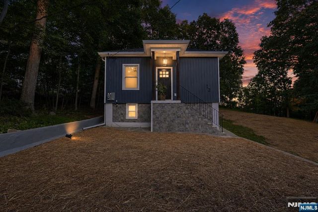 13 Maine Street, Jefferson Township, NJ 07849