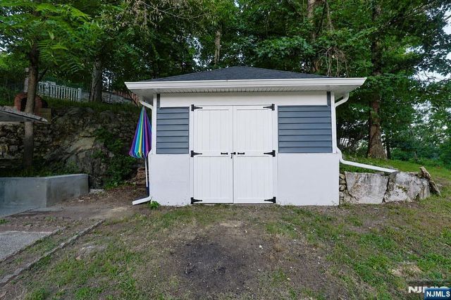 13 Maine Street, Jefferson Township, NJ 07849