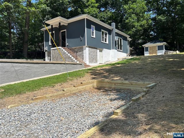 13 Maine Street, Jefferson Township, NJ 07849