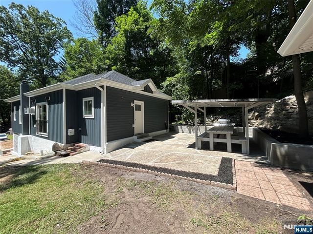 13 Maine Street, Jefferson Township, NJ 07849