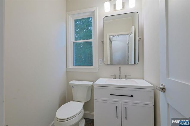 13 Maine Street, Jefferson Township, NJ 07849