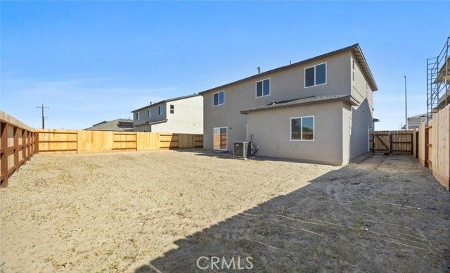858 S Philip Avenue, Fowler, CA 93625