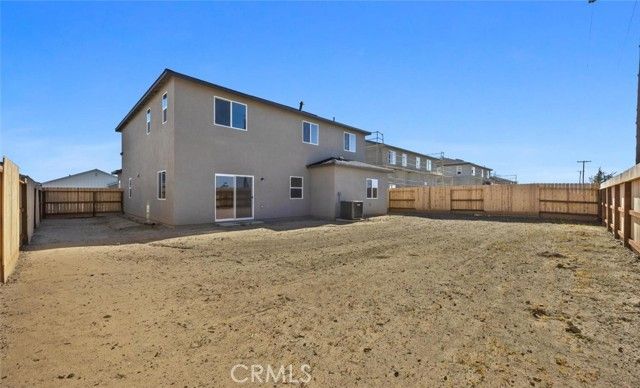 858 S Philip Avenue, Fowler, CA 93625