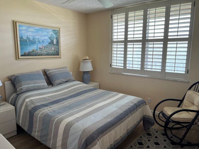 4570 NW 18th Avenue 606, Deerfield Beach, FL 33064